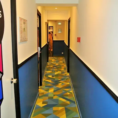 Ibis Styles Maine Montparnasse Hotel Parigi